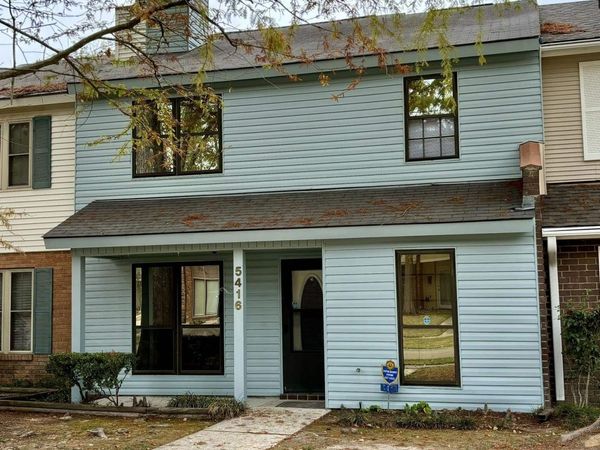 5416 Heatherstone Dr, Baton Rouge, LA 70820