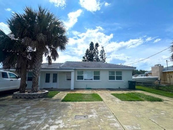 2714 Dach Avenue, Daytona Beach, FL 32118