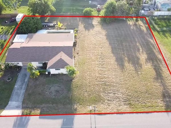 156 Francis Dr NE, Port Charlotte, FL 33395