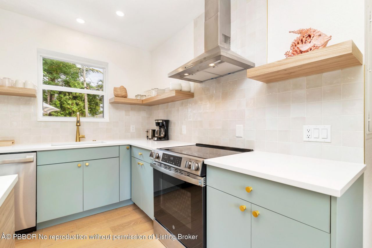 353 Gregory Road, West Palm Beach, FL 33405 Photo