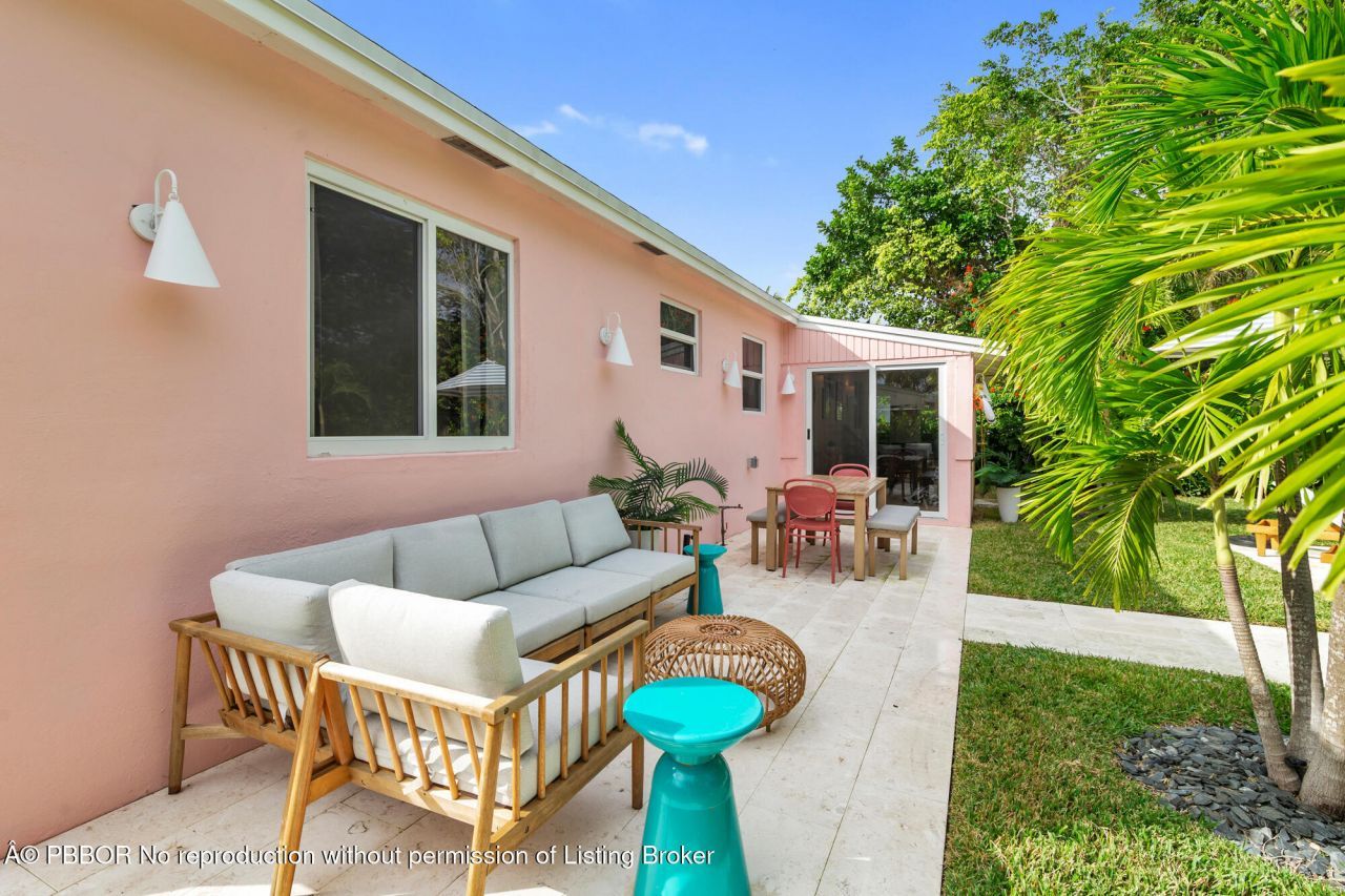 353 Gregory Road, West Palm Beach, FL 33405 Photo