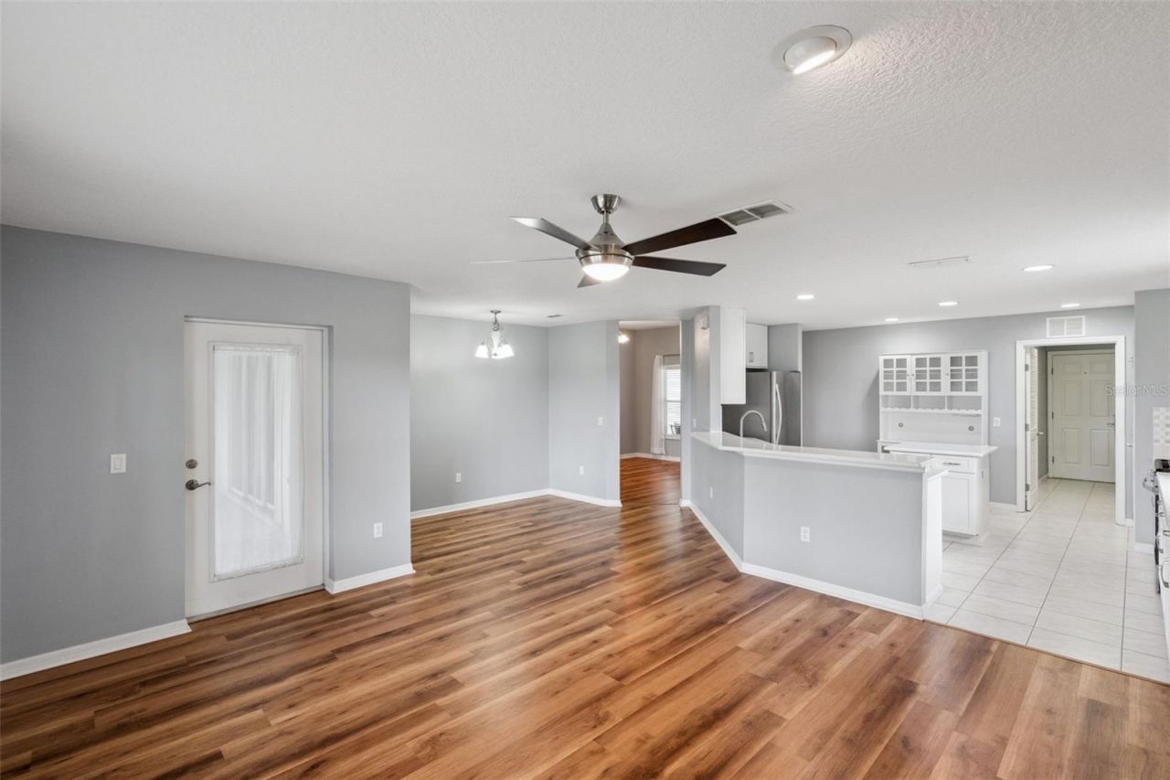 26821 Augusta Springs Circle, Leesburg, FL 34748 Photo