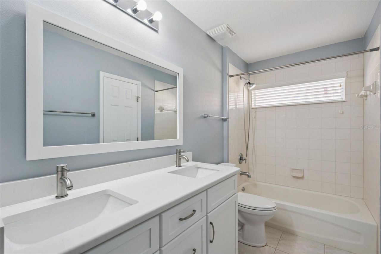 26821 Augusta Springs Circle, Leesburg, FL 34748 Photo