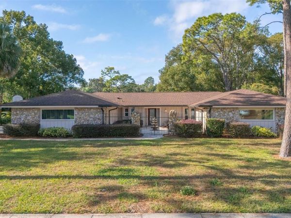 204 BLUE LAKE DRIVE, LONGWOOD, FL 32779