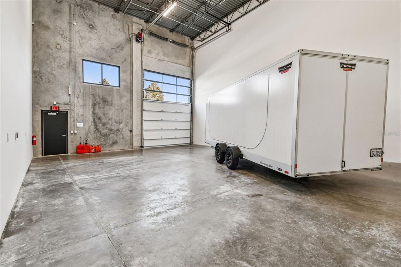 6500 Motor Enclave Way, Unit 213, Tampa, FL 33610 Photo