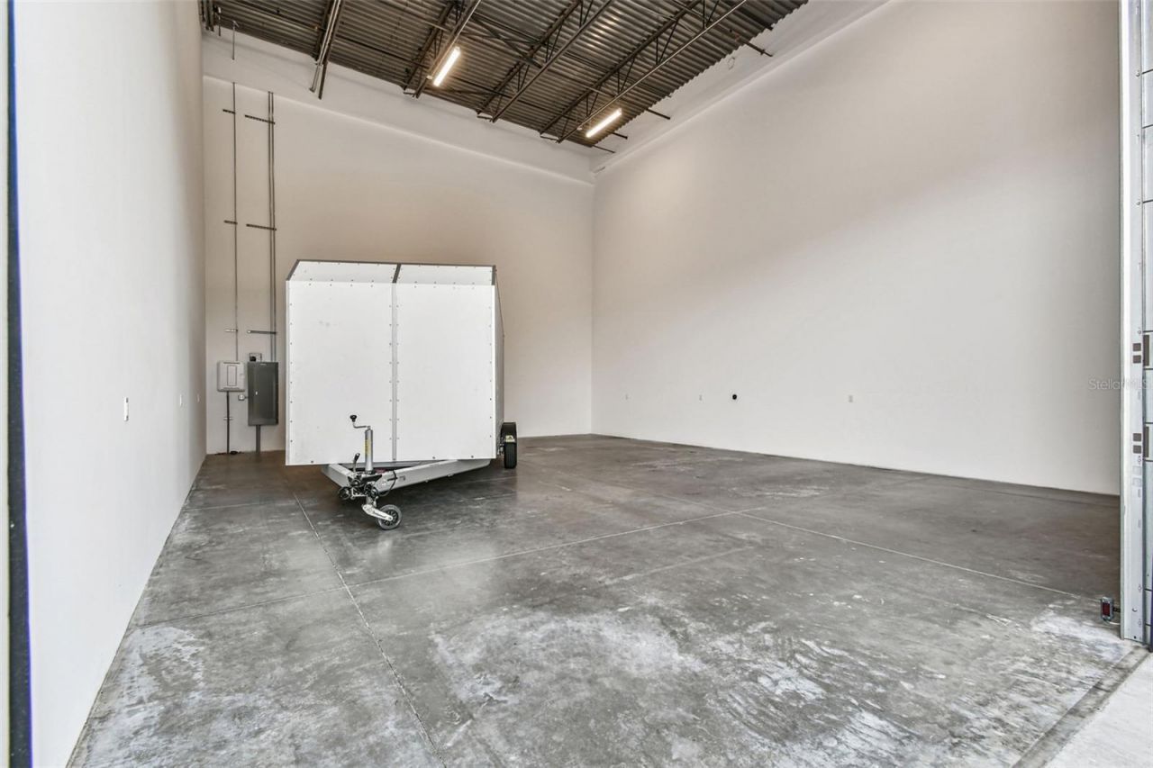 6500 Motor Enclave Way, Unit 213, Tampa, FL 33610 Photo