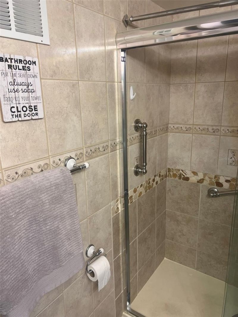 1000 79th Avenue N, Unit 203, Saint Petersburg, FL 33702 Photo