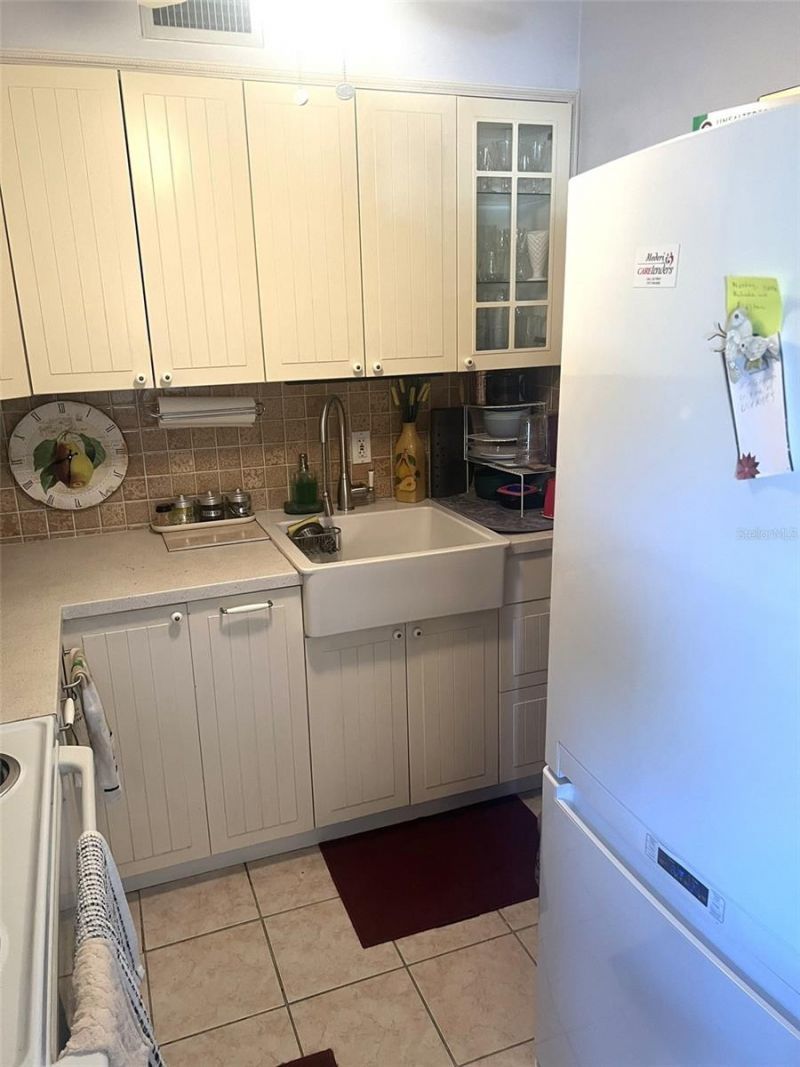 1000 79th Avenue N, Unit 203, Saint Petersburg, FL 33702 Photo