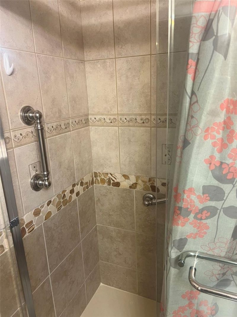 1000 79th Avenue N, Unit 203, Saint Petersburg, FL 33702 Photo