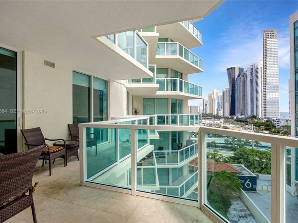 150 Sunny Isles Blvd, Unit 1-1006, Sunny Isles Beach, FL 33160