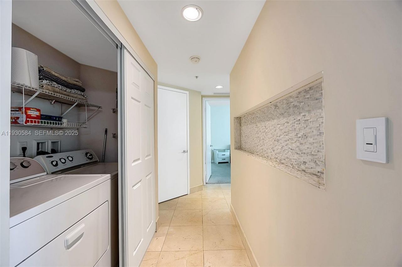 150 Sunny Isles Blvd, Unit 1-1006, Sunny Isles Beach, FL 33160 Photo