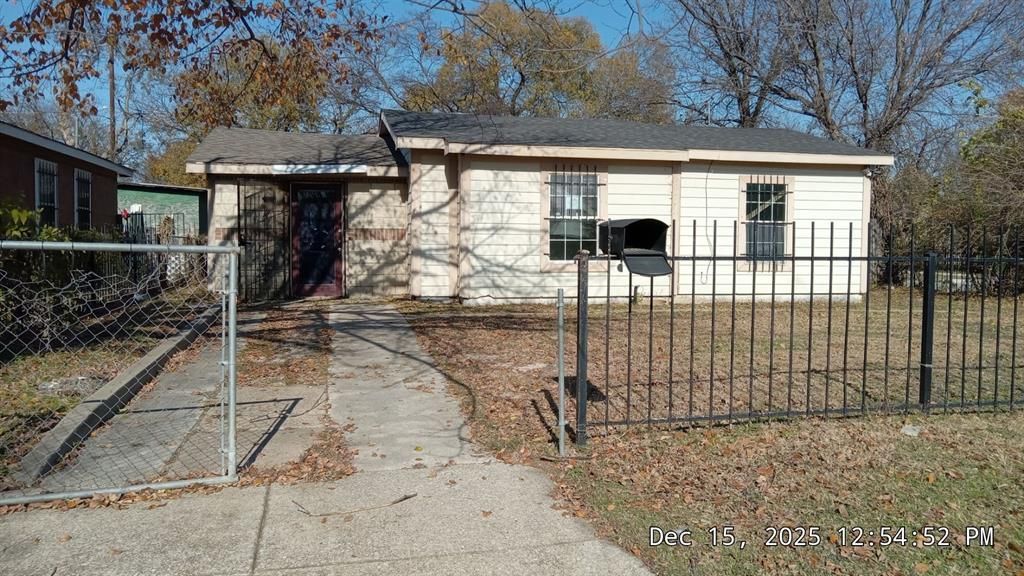 4117 Wiman Drive, Fort Worth, TX 76119 Main Photo