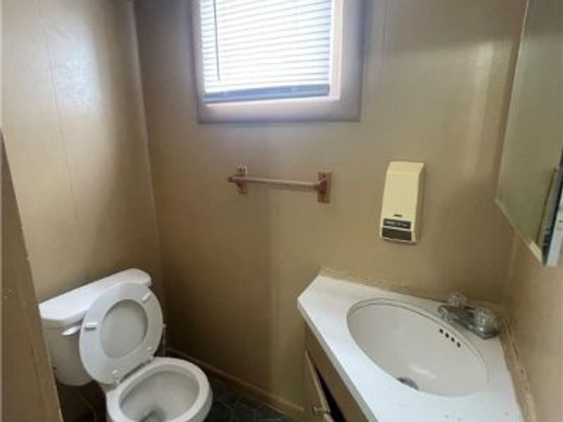 944 Baughman Street, Akron, OH 44320 Photo 9