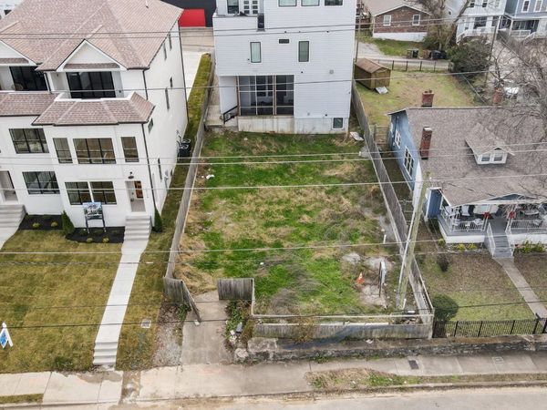 1015A Summit Ave, Nashville, TN 37203