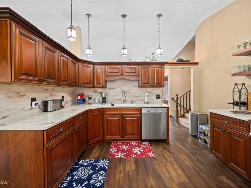 1115 Kay Drive, Lorain, OH 44053 Photo 13