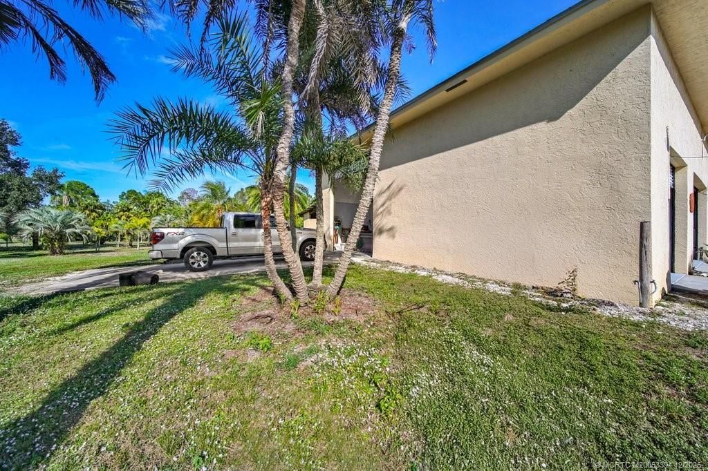 5601 SW Sunshine Farms Way, Palm City, FL 34990 Photo