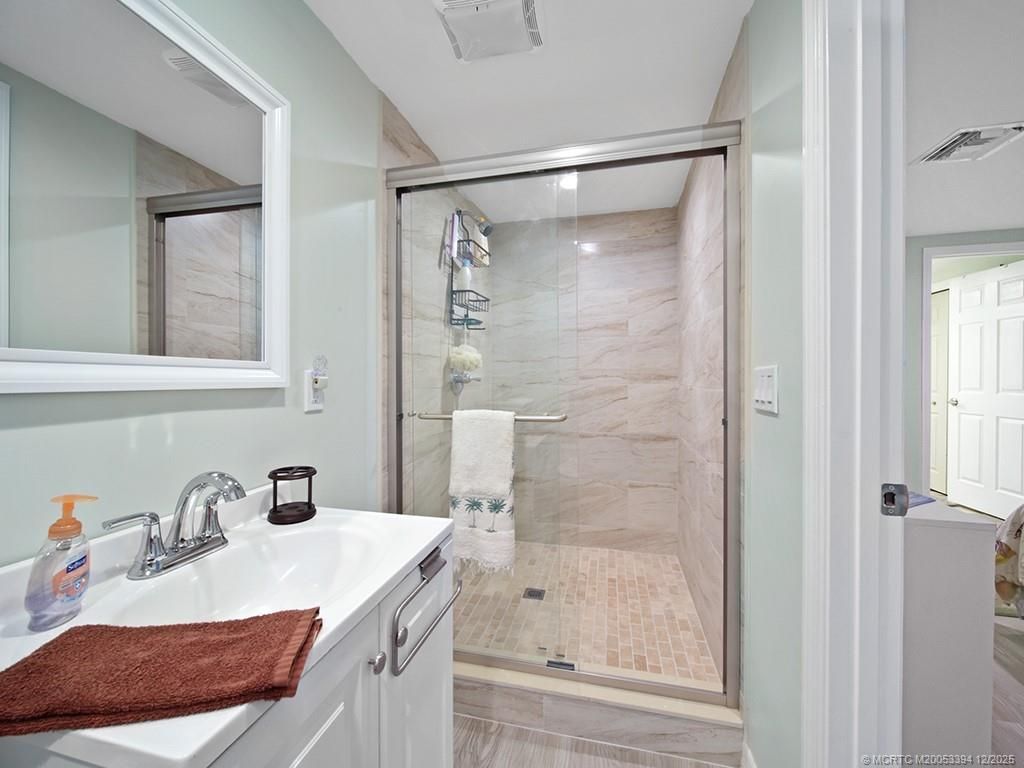 5601 SW Sunshine Farms Way, Palm City, FL 34990 Photo