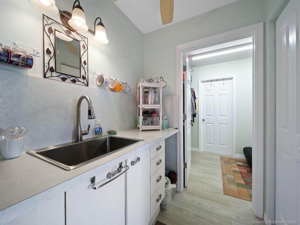 5601 SW Sunshine Farms Way, Palm City, FL 34990 Photo