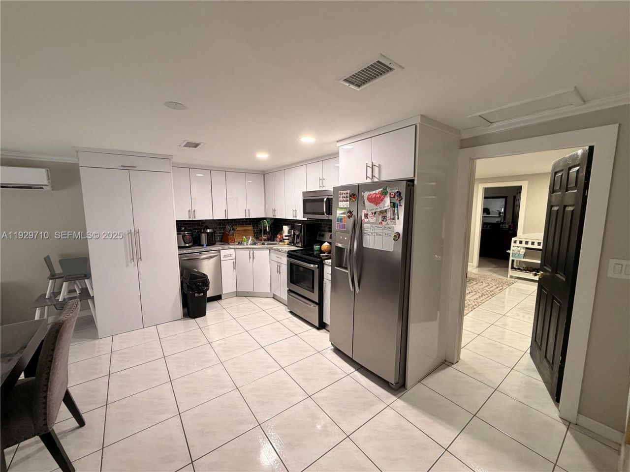 545 NW 136 St, North Miami, FL 33168 Photo