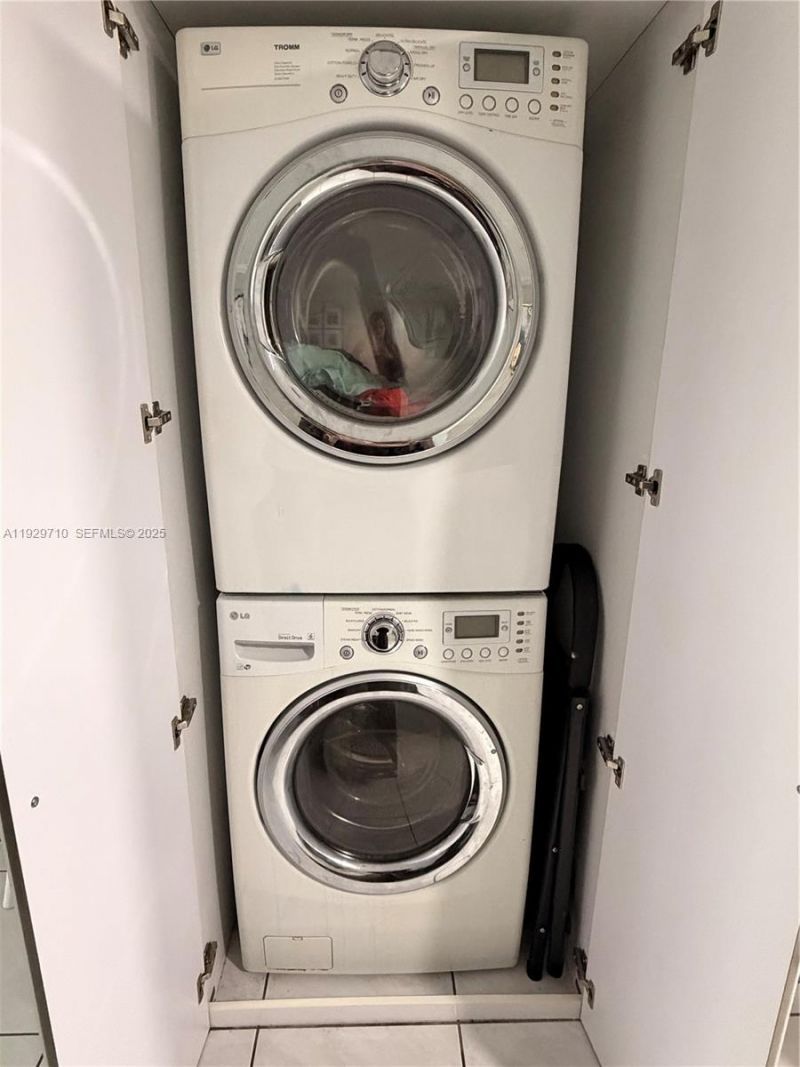 545 NW 136 St, North Miami, FL 33168 Photo