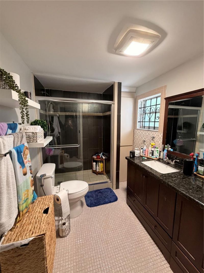 545 NW 136 St, North Miami, FL 33168 Photo