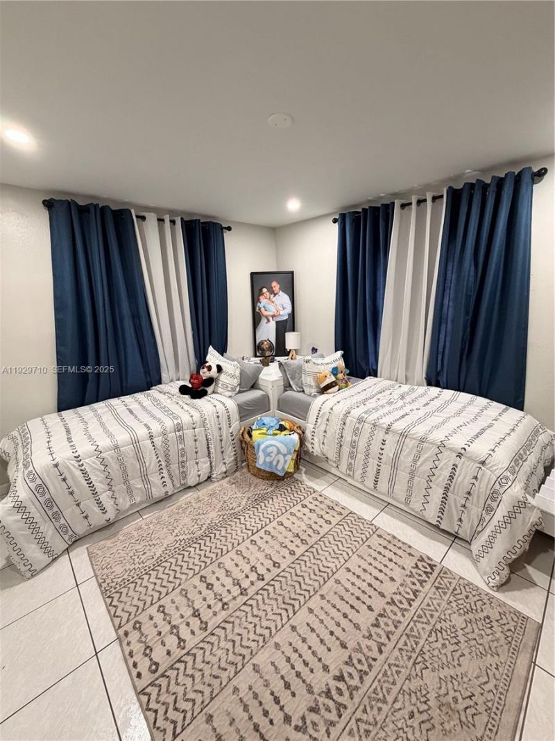 545 NW 136 St, North Miami, FL 33168 Photo