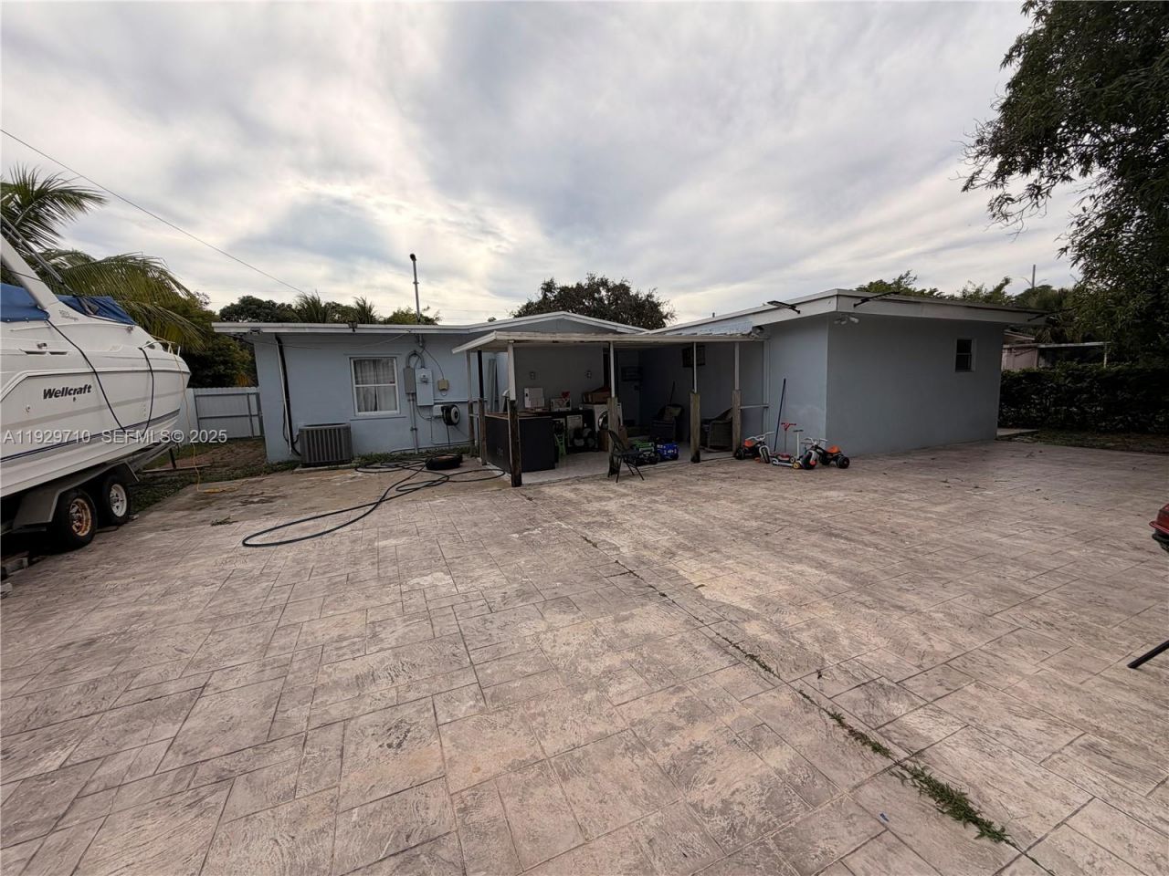545 NW 136 St, North Miami, FL 33168 Photo