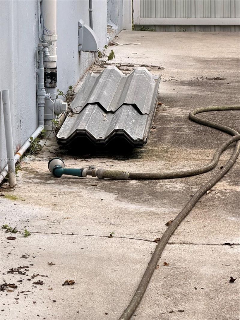 545 NW 136 St, North Miami, FL 33168 Photo