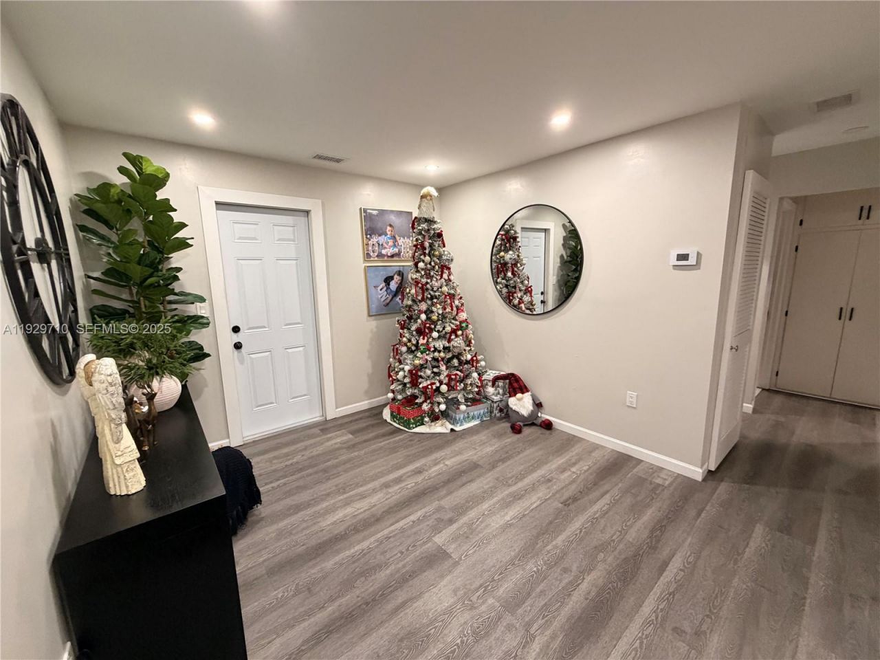 545 NW 136 St, North Miami, FL 33168 Photo