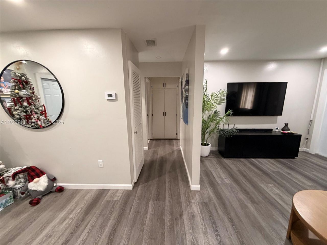 545 NW 136 St, North Miami, FL 33168 Photo