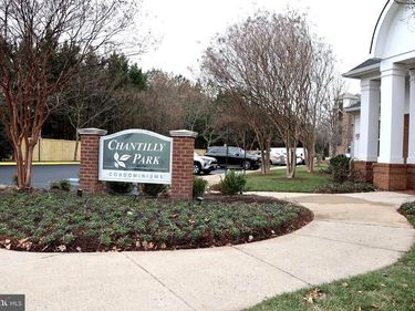 3820 LIGHTFOOT STREET, Unit 316, CHANTILLY, VA 20151