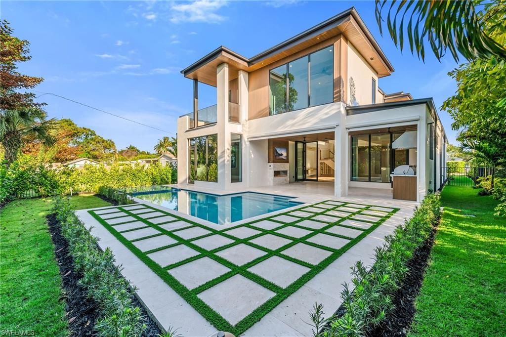 1227 10th Ave N, Naples, FL 34102 Photo
