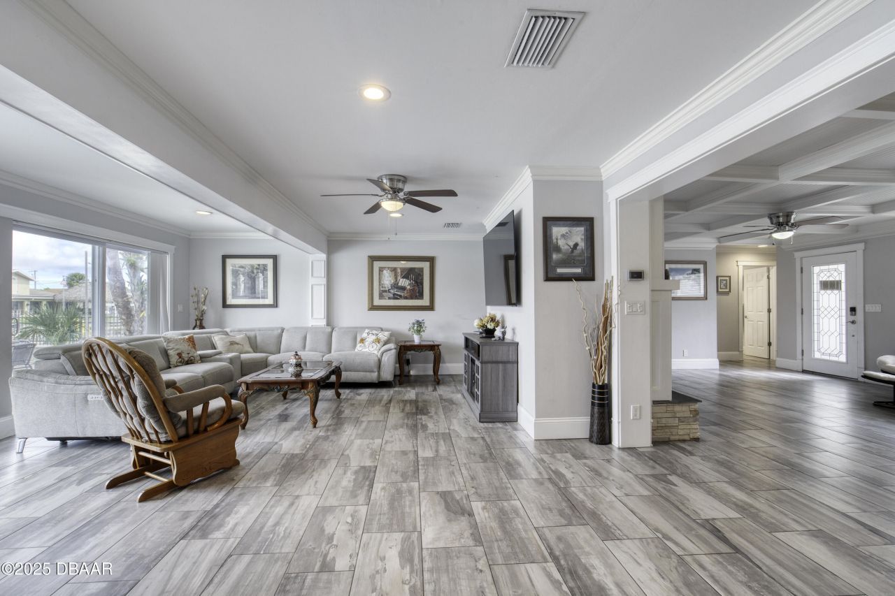 138 Coral Circle, South Daytona, FL 32119 Photo