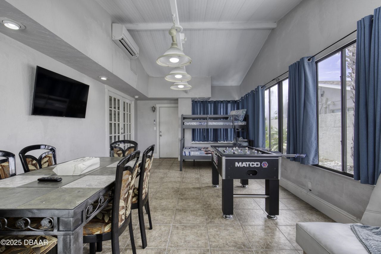 138 Coral Circle, South Daytona, FL 32119 Photo