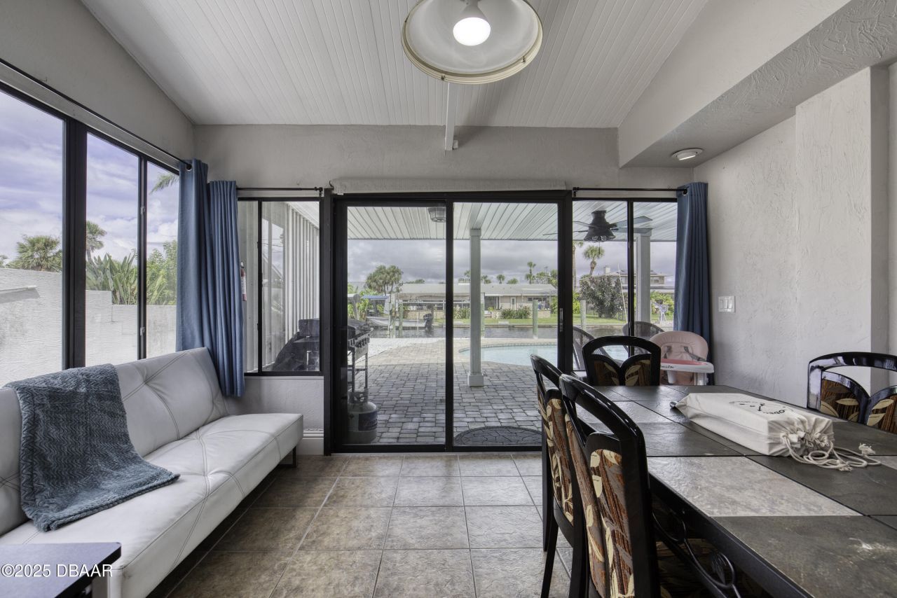 138 Coral Circle, South Daytona, FL 32119 Photo