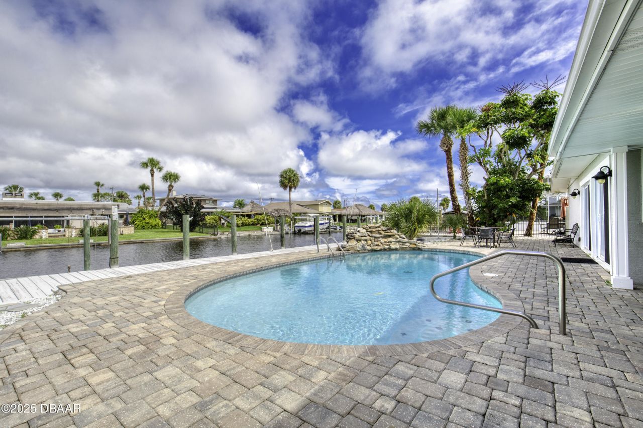 138 Coral Circle, South Daytona, FL 32119 Photo