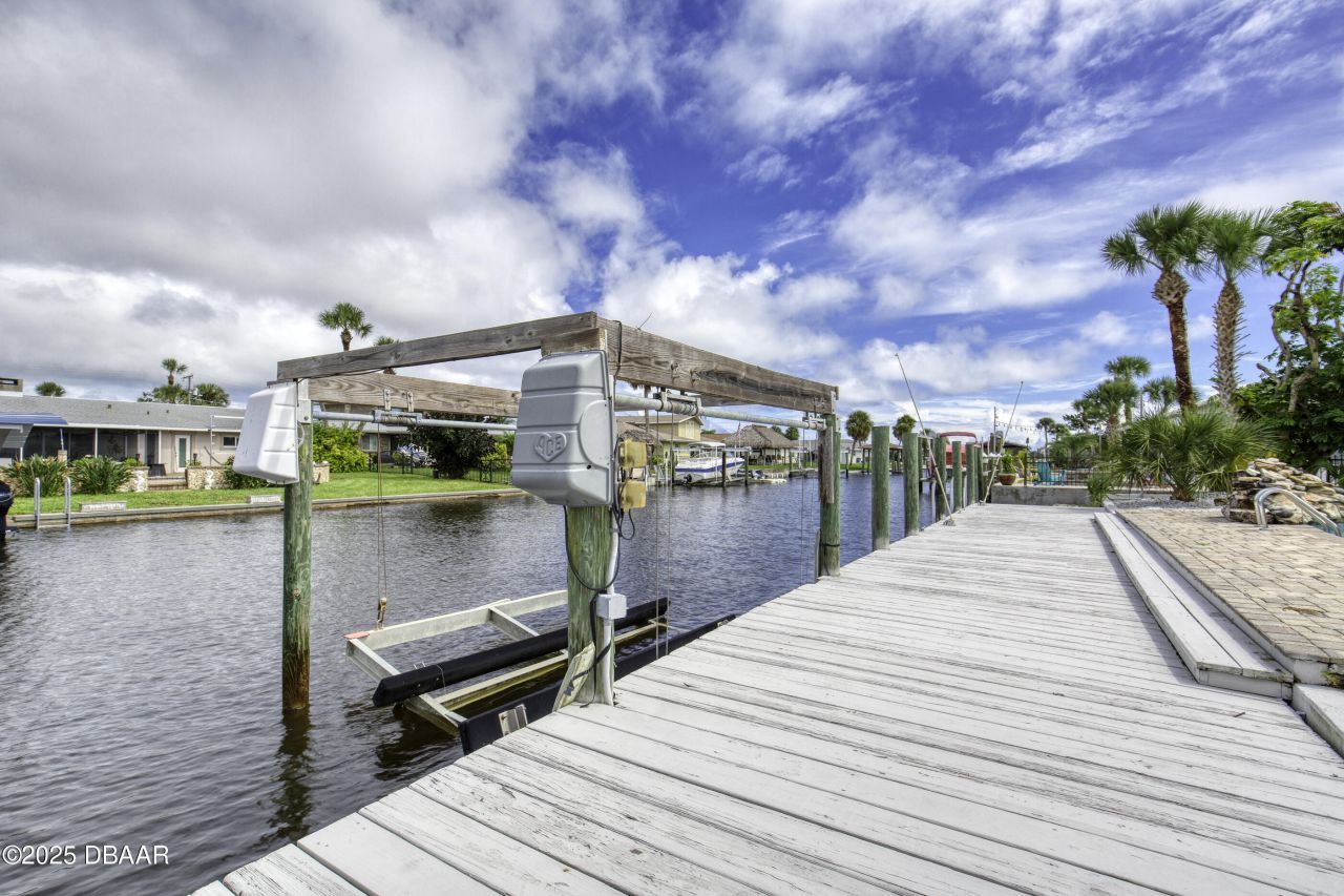 138 Coral Circle, South Daytona, FL 32119 Photo