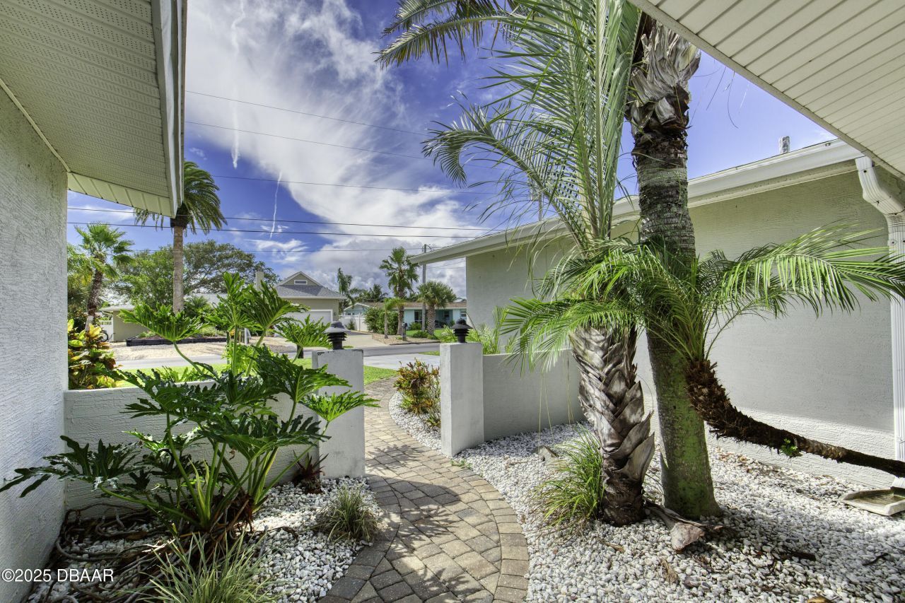 138 Coral Circle, South Daytona, FL 32119 Photo