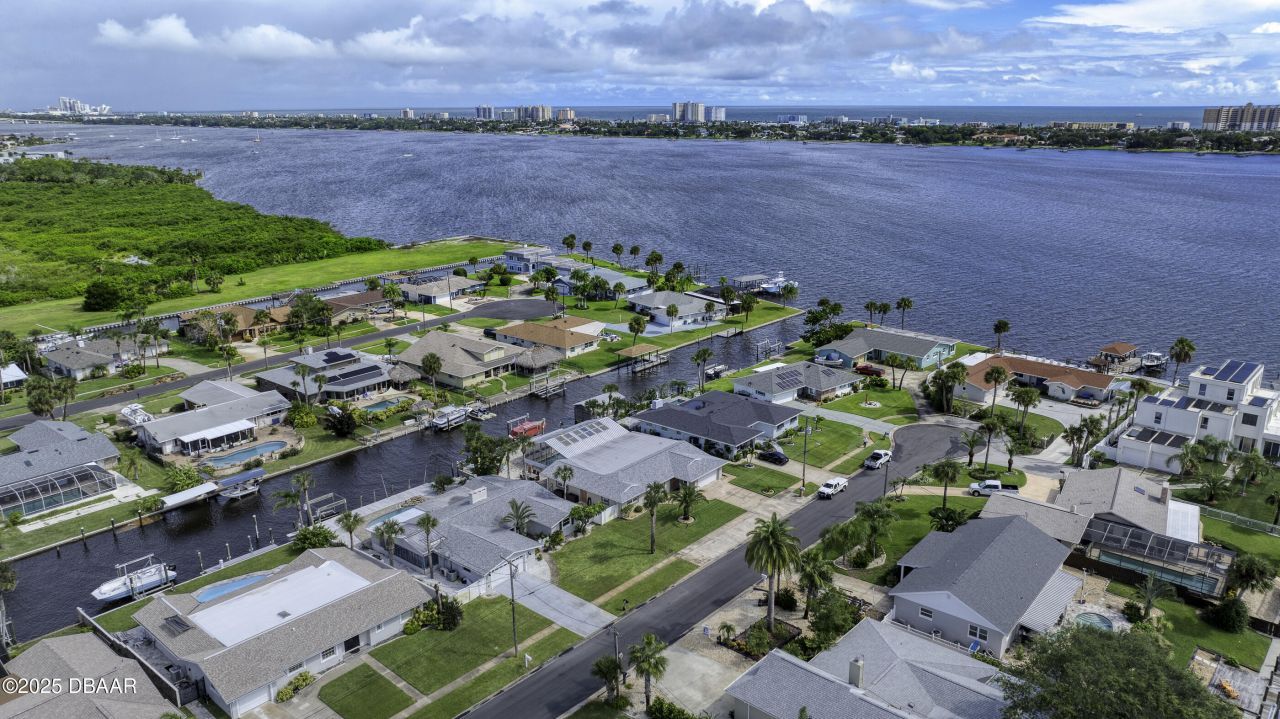 138 Coral Circle, South Daytona, FL 32119 Photo