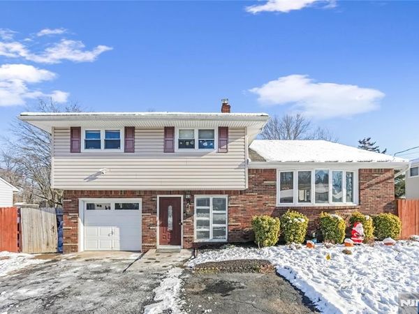 19 Vivian, EMERSON, NJ 07630
