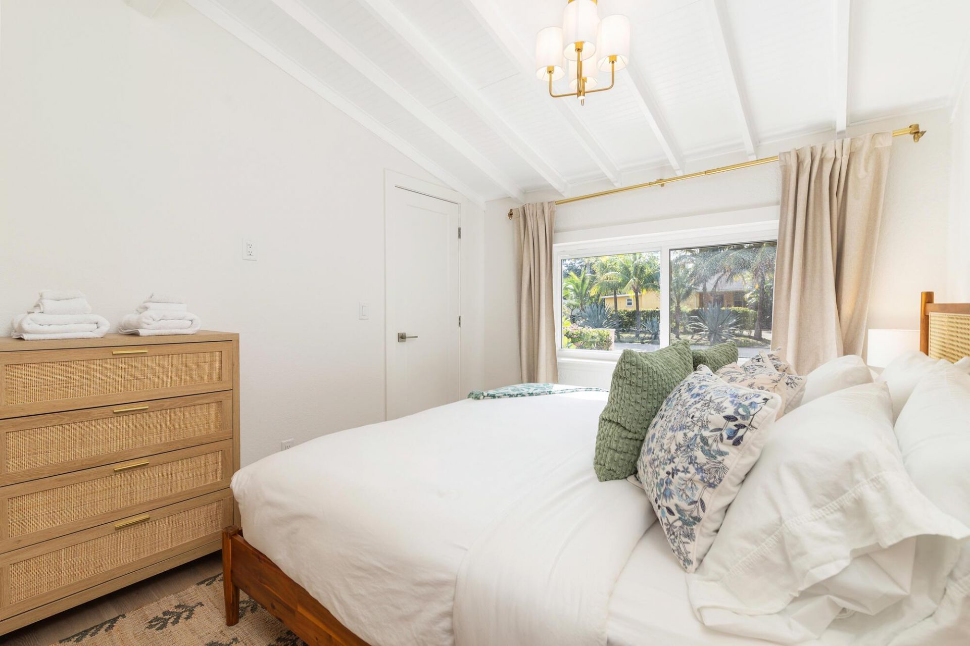 353 Gregory Road, West Palm Beach, FL 33405 Photo