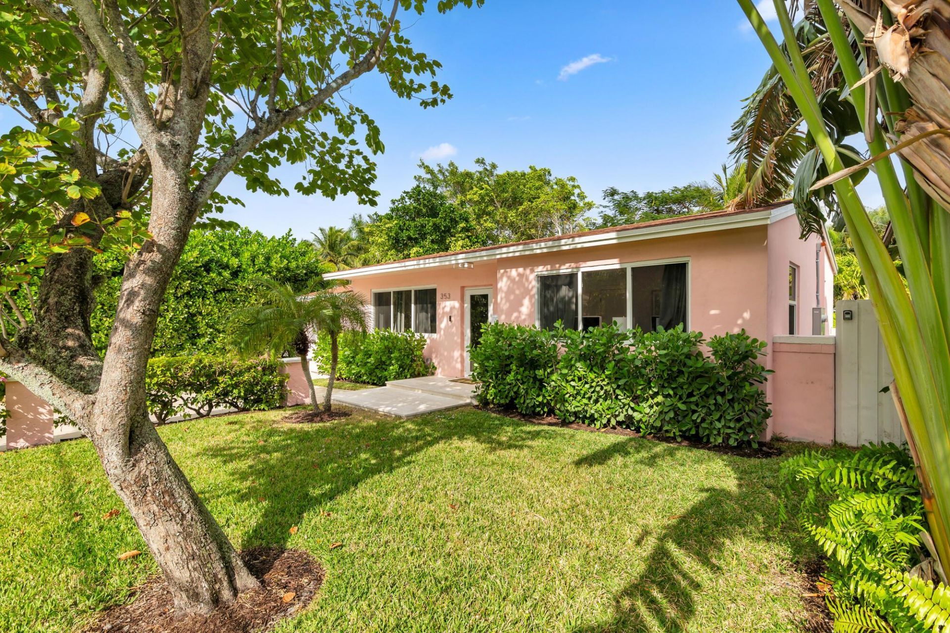 353 Gregory Road, West Palm Beach, FL 33405 Photo