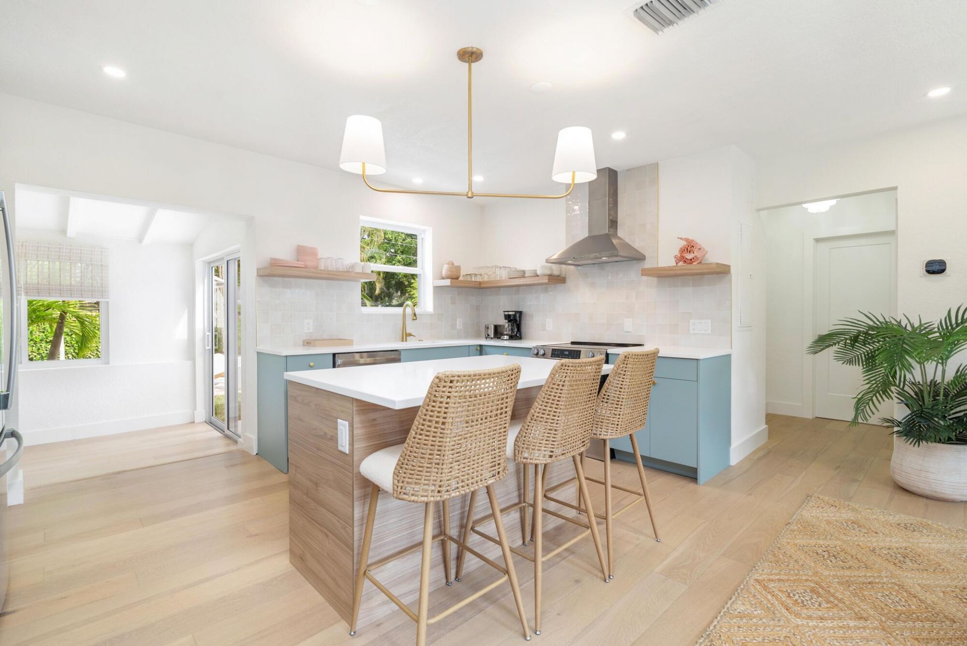 353 Gregory Road, West Palm Beach, FL 33405 Photo