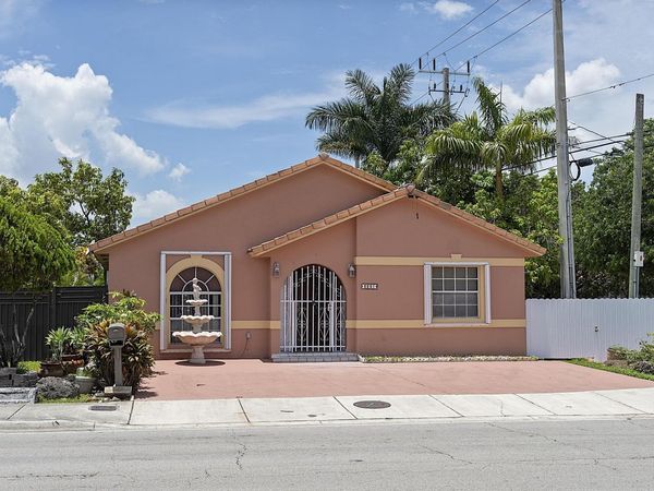 3201 W 76th Street, Hialeah, FL 33018