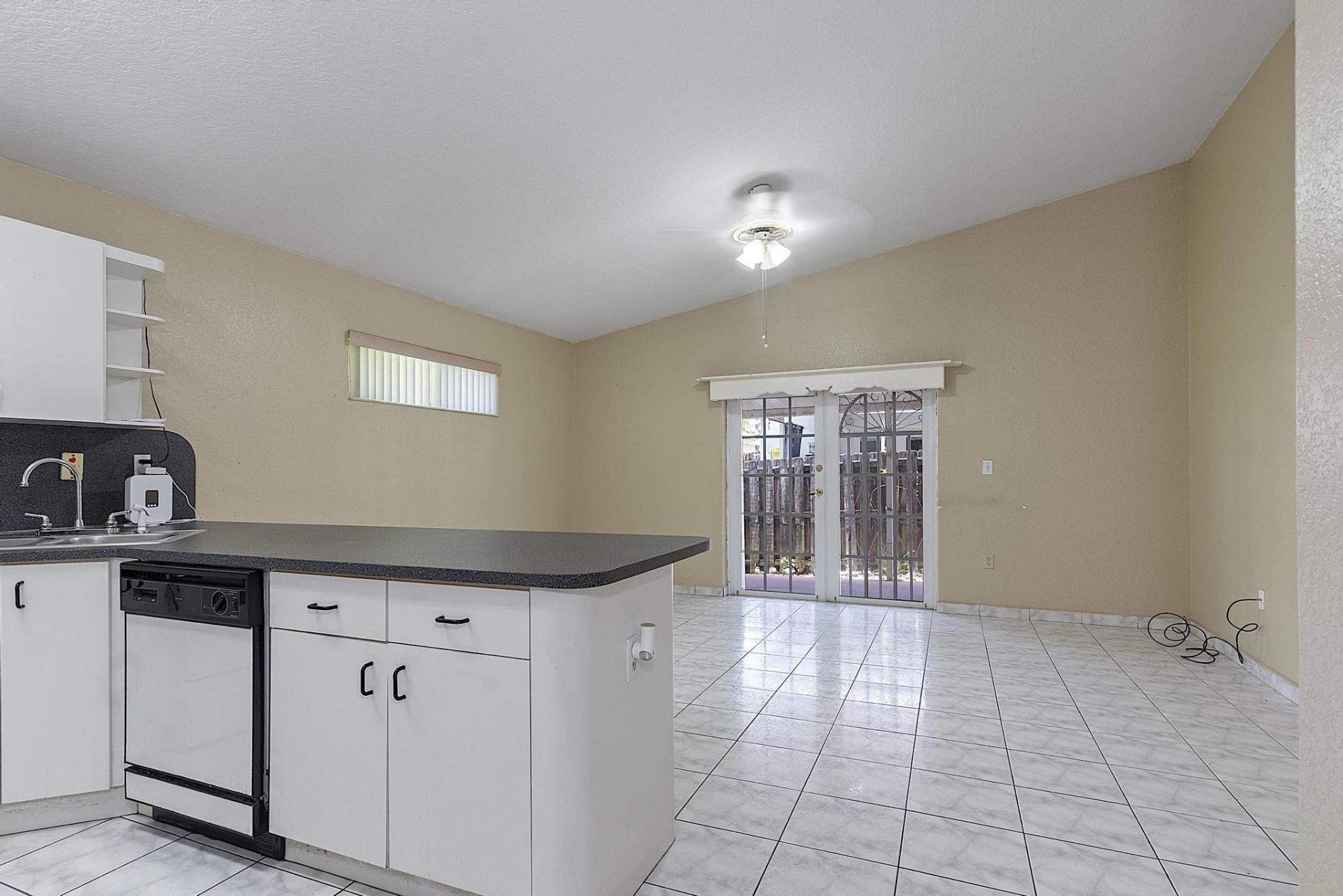 3201 W 76th Street, Hialeah, FL 33018 Photo