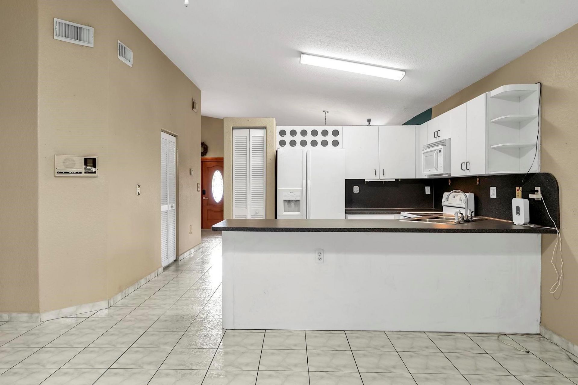 3201 W 76th St, Hialeah, FL 33018 Photo