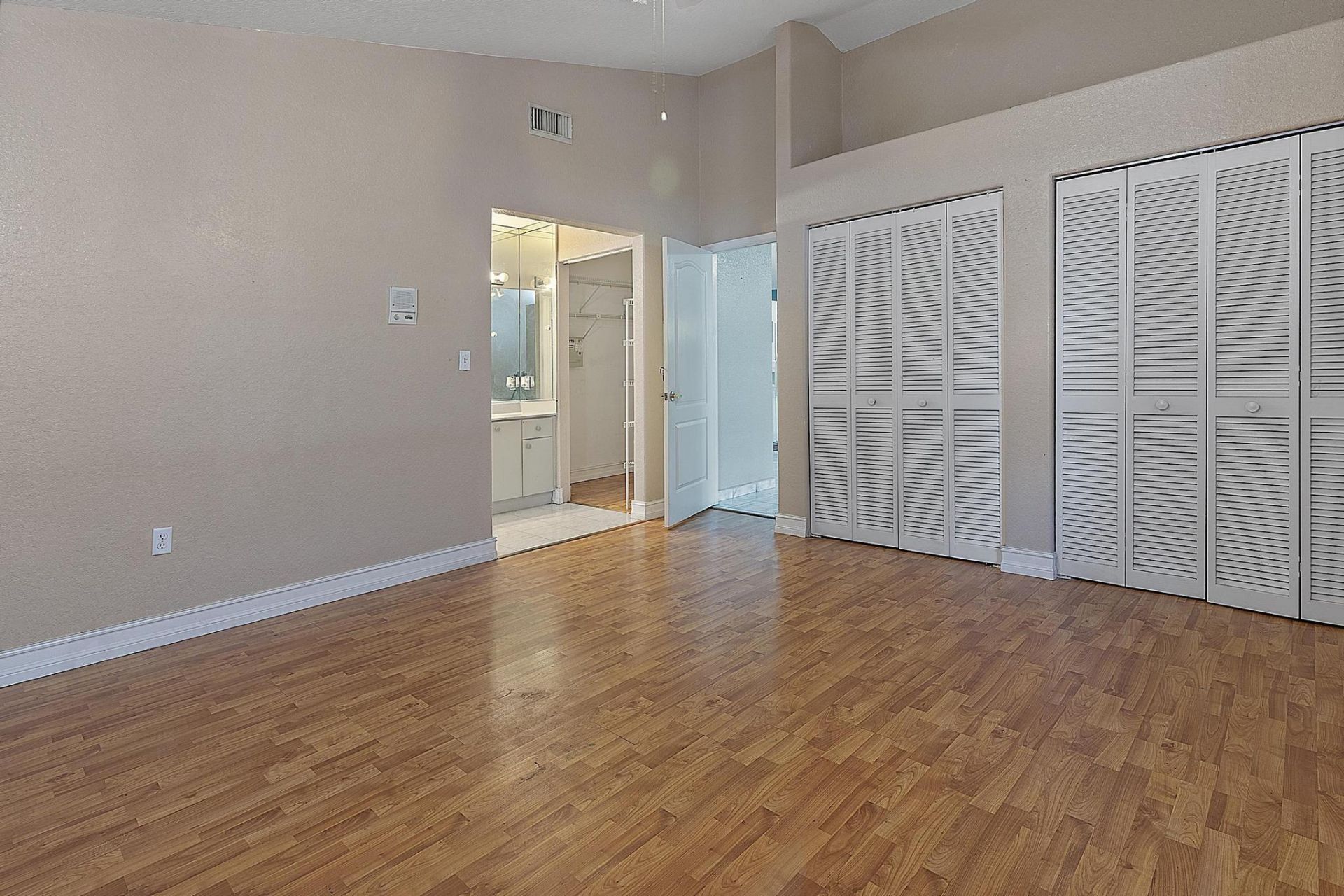 3201 W 76th Street, Hialeah, FL 33018 Photo