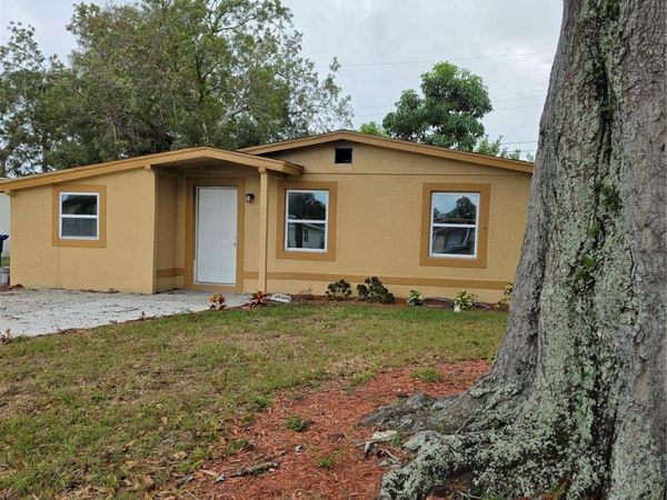 3991 47th St, Vero Beach, FL 32967