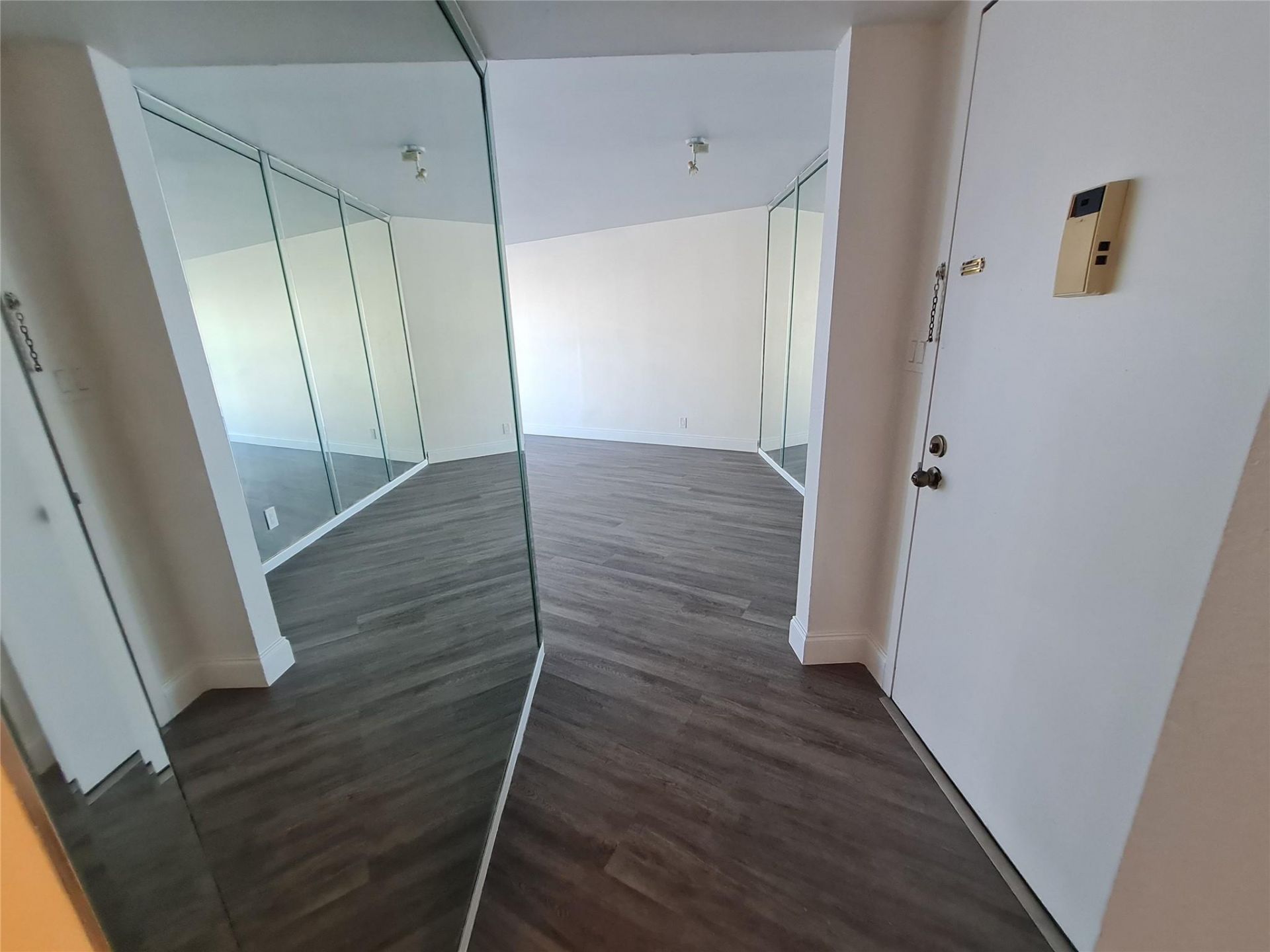 6911 Environ Bvd, Unit 2M, Lauderhill, FL 33319 Photo