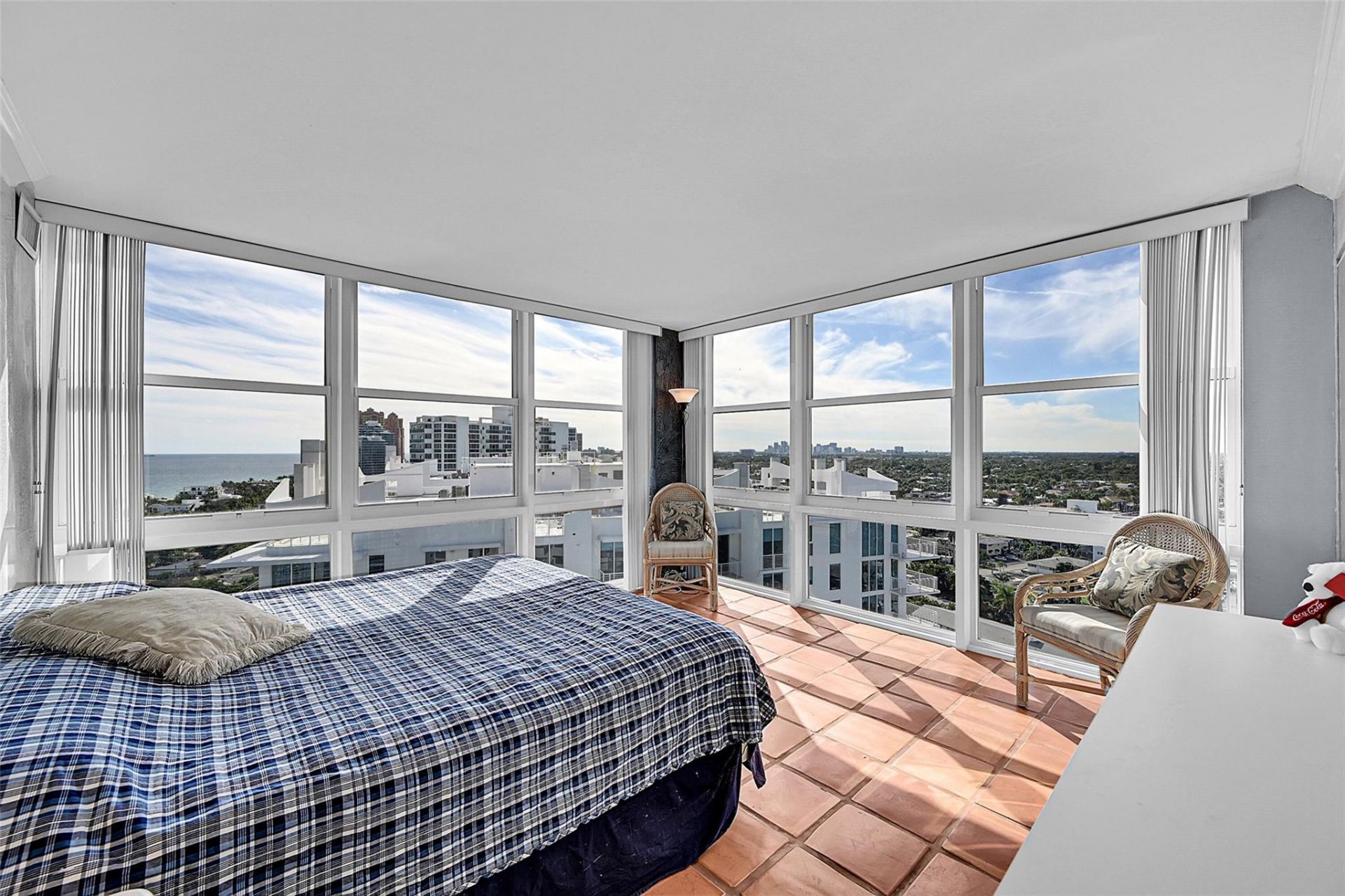 2841 N Ocean Boulevard, Unit 1801, Fort Lauderdale, FL 33308 Photo